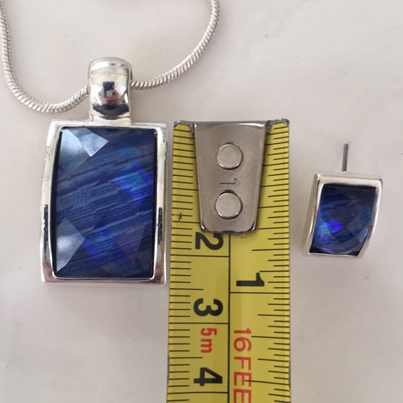 Pendent & Earring Set - Picture 7 of 7